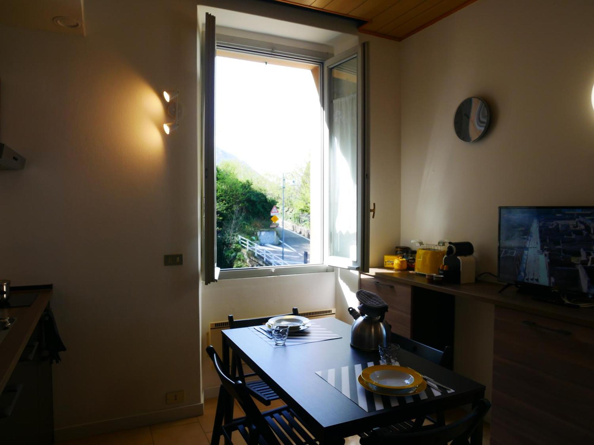 La Riva Appartamento Perledo Exterior foto